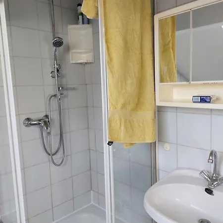 Helle Ruhige Zu Vermieten Apartment Kassel