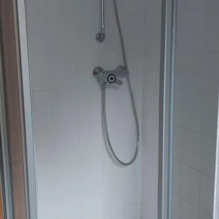 Helle Ruhige Zu Vermieten Apartment
