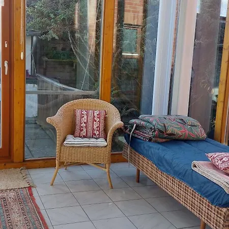 Helle Ruhige Zu Vermieten